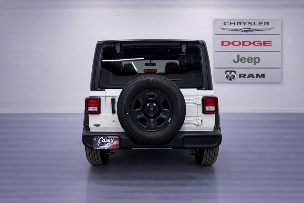 Used 2021 Jeep Wrangler Sport AWD/4WD image 7