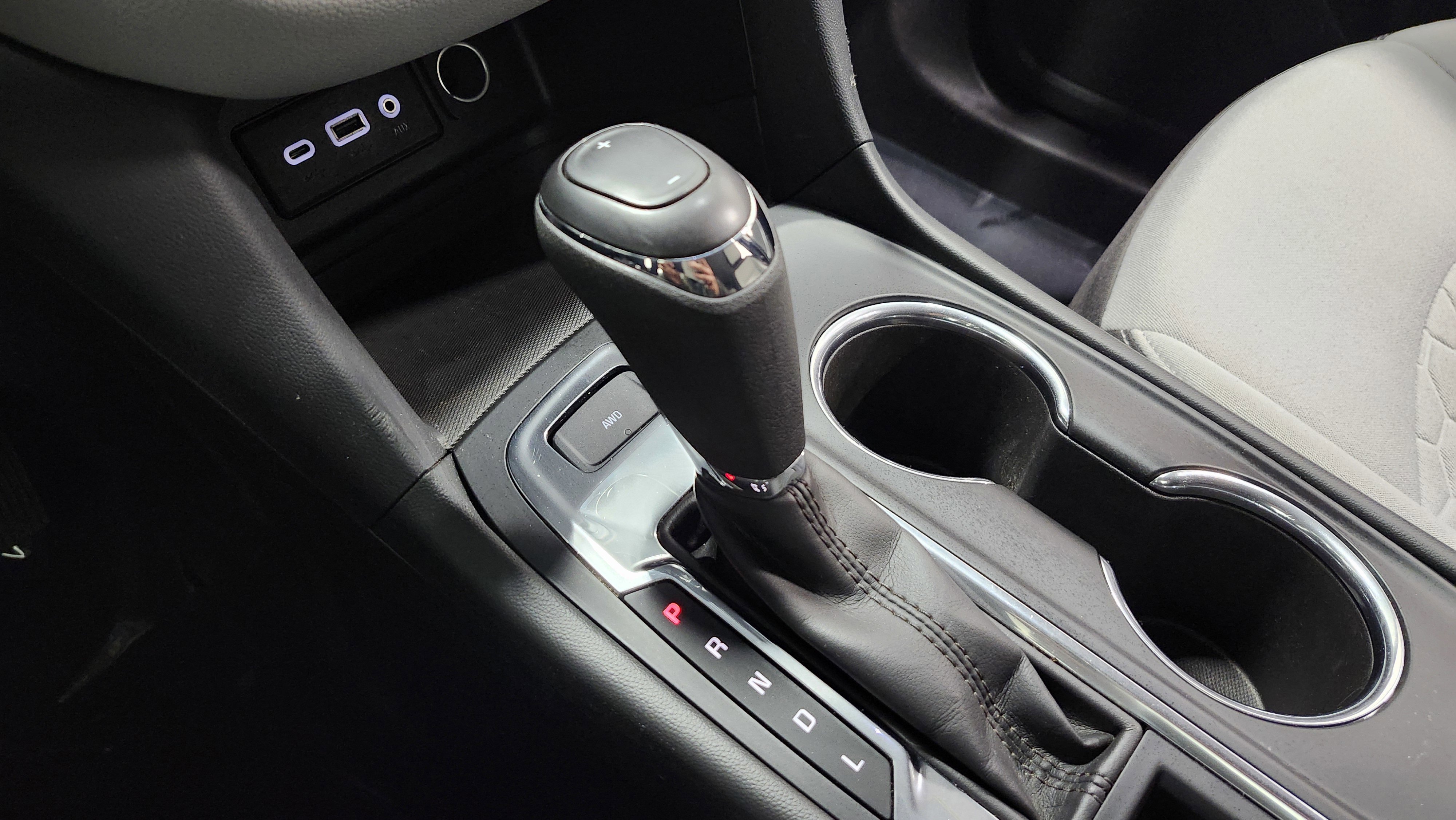 Used 2019 Chevrolet Equinox LS w/ LS Convenience Package image 32