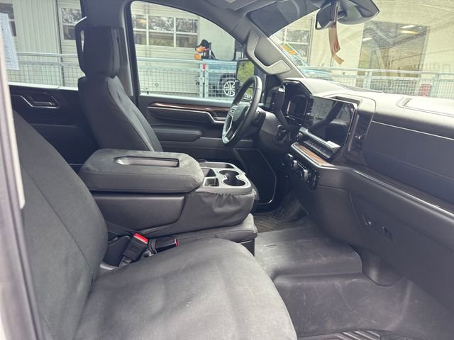 Used 2025 Chevrolet Silverado 2500 LT w/ Trail Boss Package AWD/4WD image 8