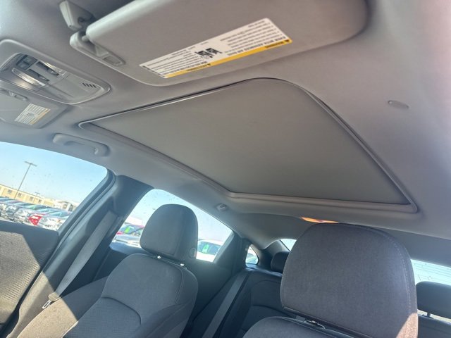 Used 2024 Chevrolet Malibu LT image 16