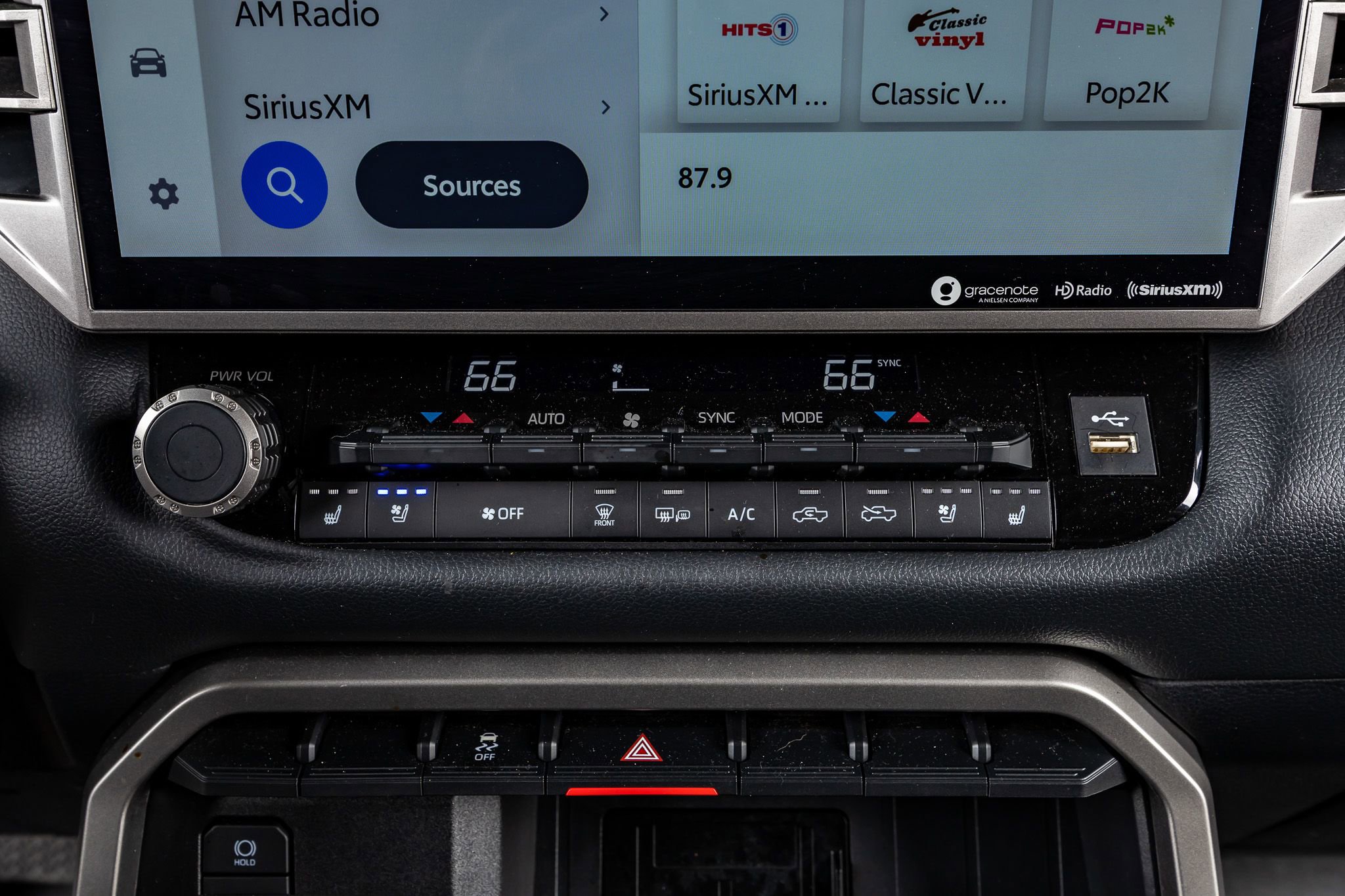 Used 2023 Toyota Tundra Limited image 25