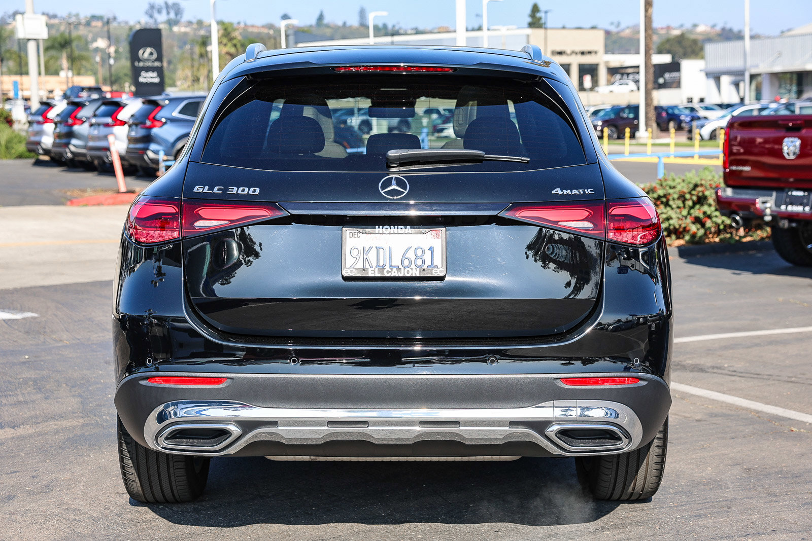 Used 2024 Mercedes-Benz GLC 300 4MATIC image 22
