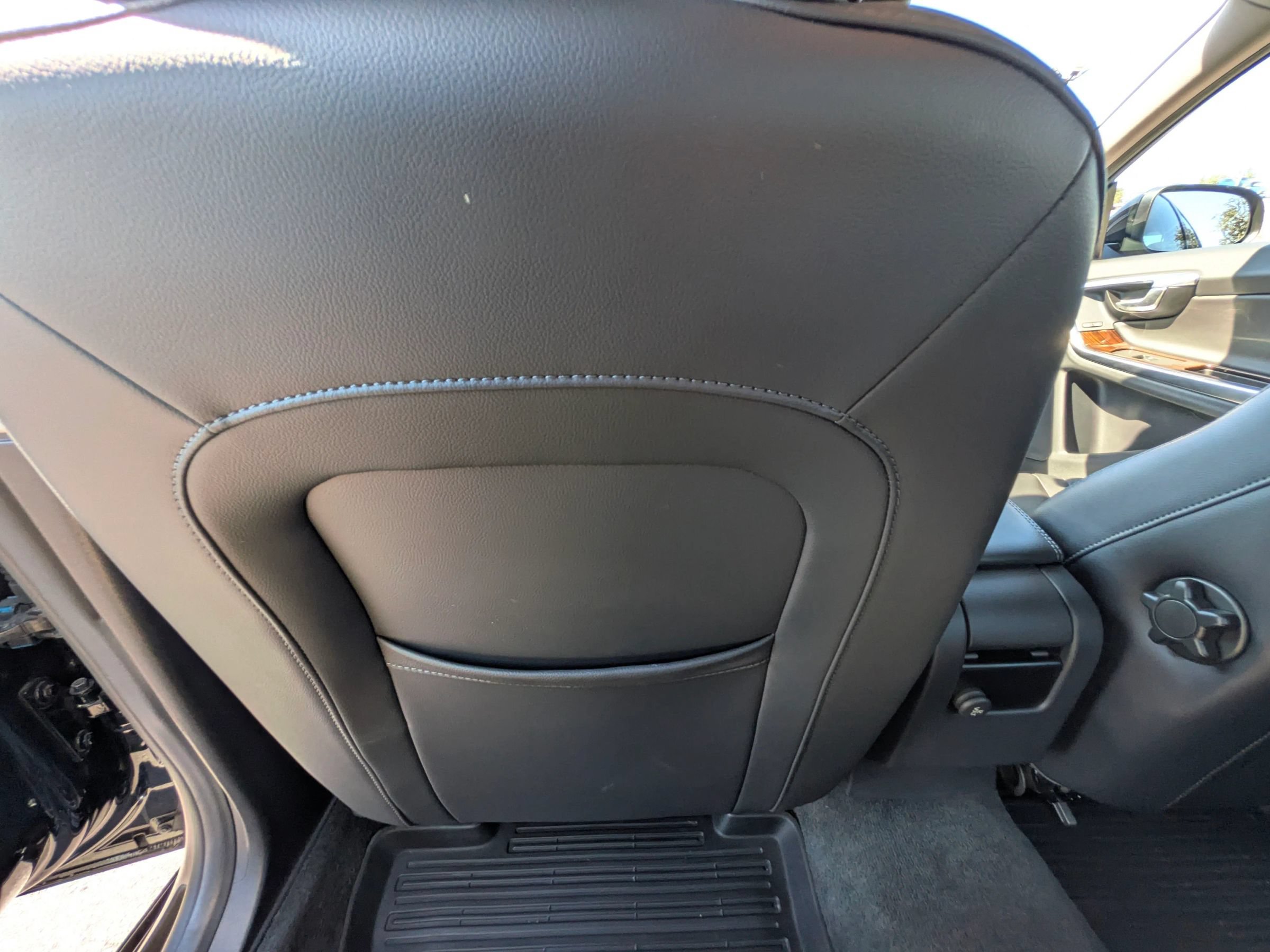 Used 2015 Volvo S60 T5 Platinum FWD image 30