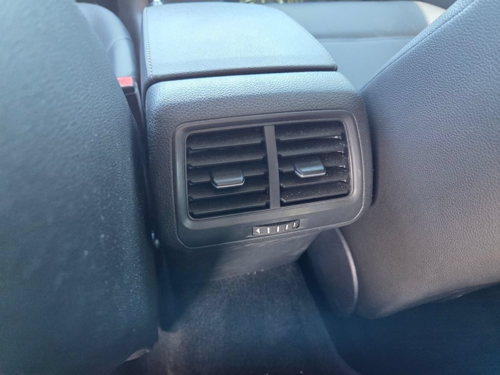 Used 2017 Volkswagen Golf Alltrack S AWD/4WD image 6