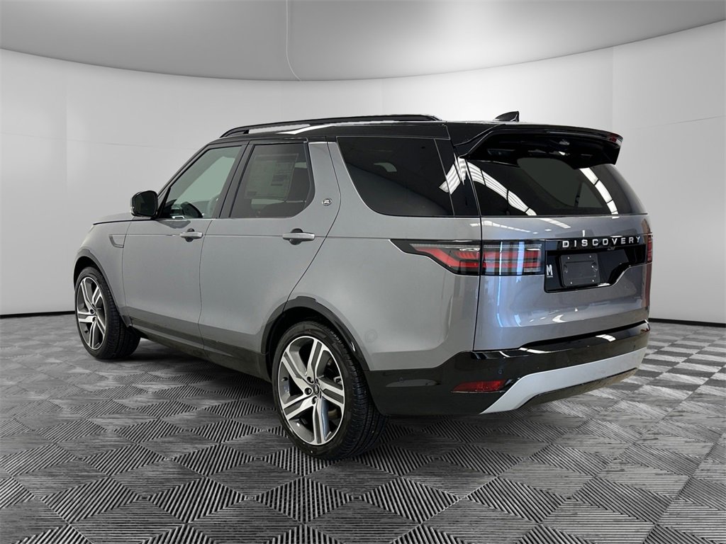 New 2026 Land Rover Discovery Limited Edition image 3
