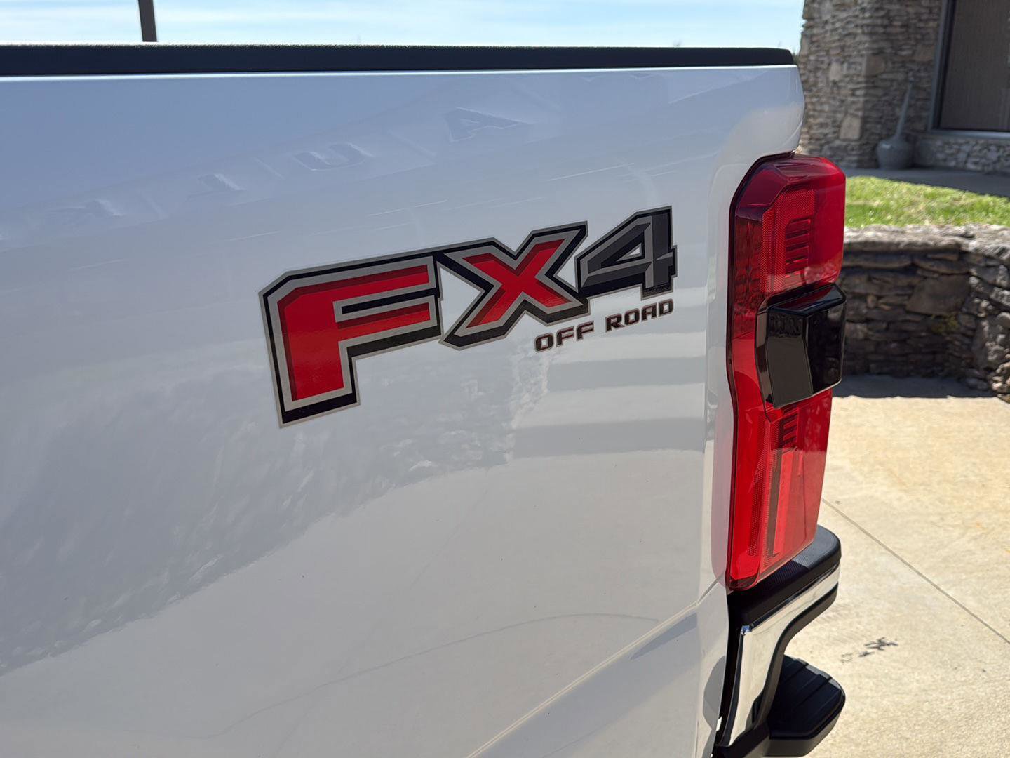 New 2026 Ford F250 Lariat w/ Chrome Package image 7