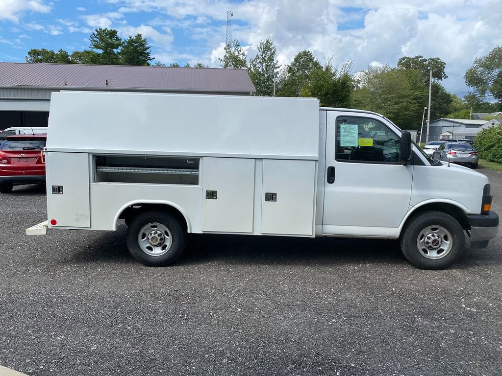 Used 2022 GMC Savana 3500 w/ Power Convenience Package image 4