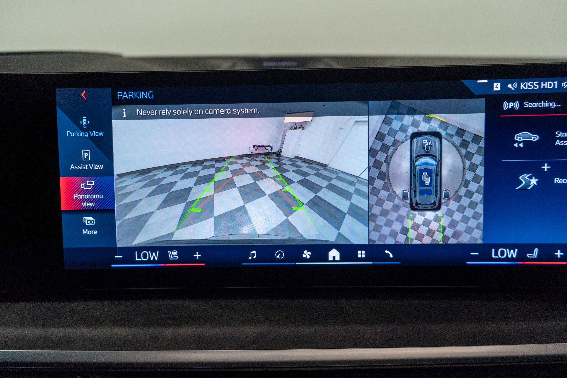 Used 2025 BMW X7 M60i image 37