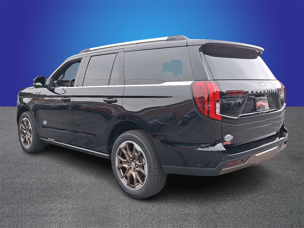 New 2025 Ford Expedition King Ranch image 4