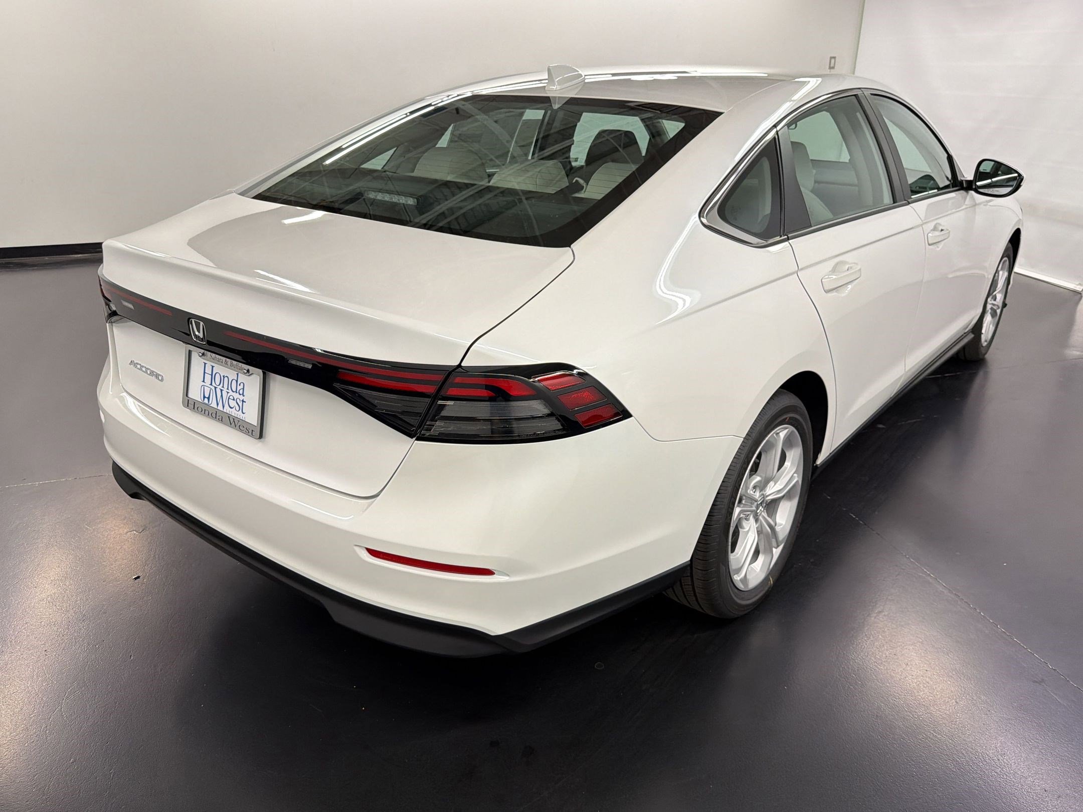 New 2026 Honda Accord LX image 9