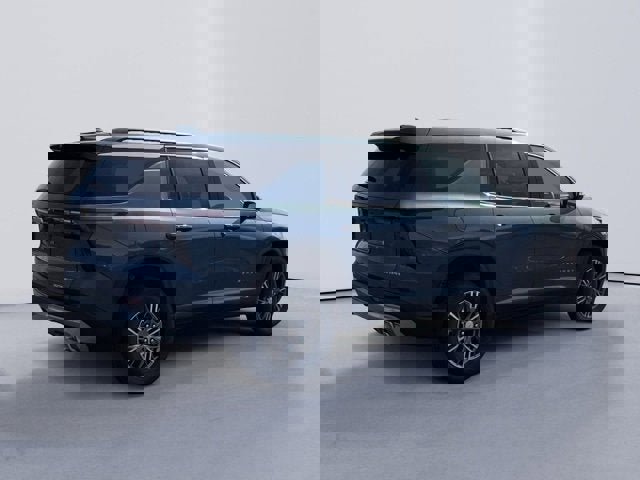 New 2026 Chevrolet Traverse LT image 3