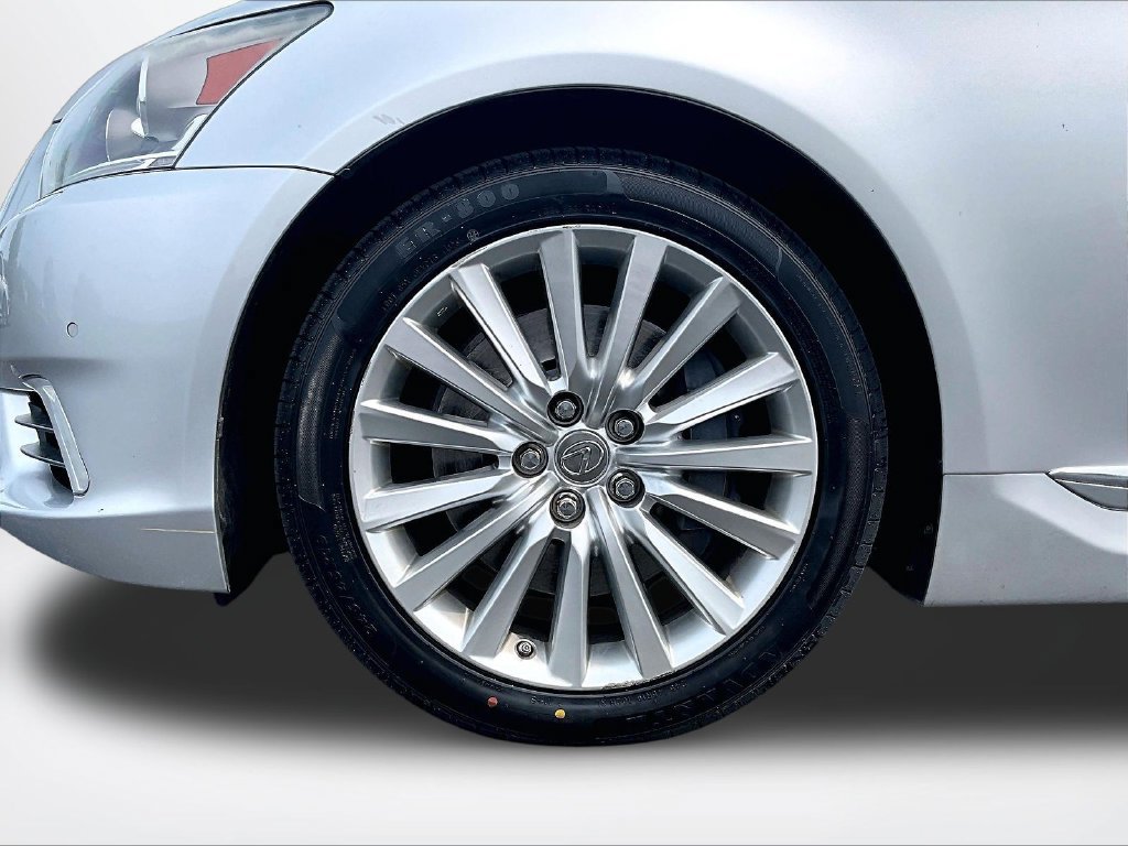 Used 2014 Lexus LS 460 AWD w/ Comfort Package image 9