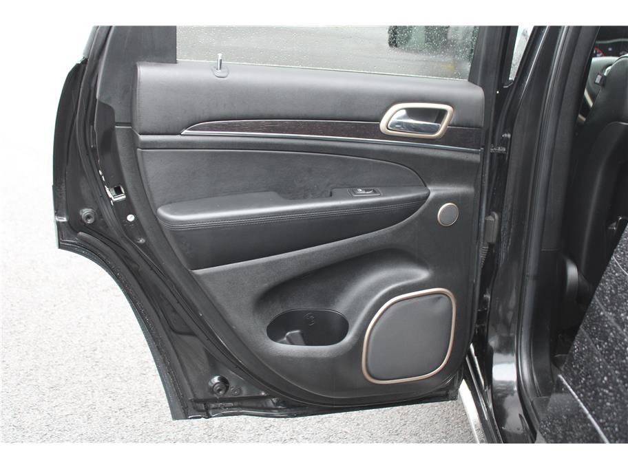 Used 2014 Jeep Grand Cherokee Summit image 12