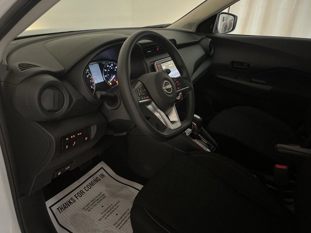 Used 2022 Nissan Kicks S image 24