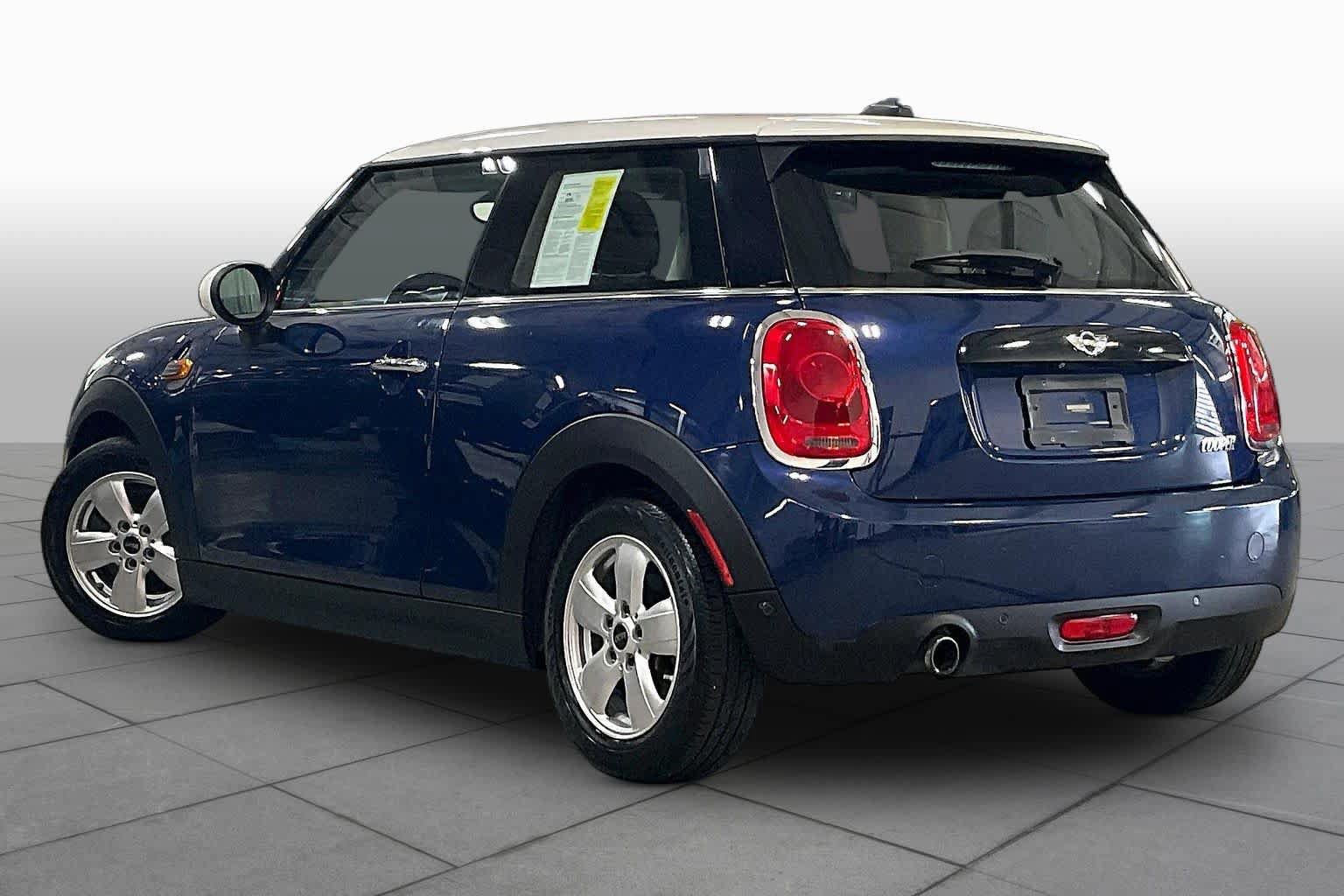 Used 2017 MINI Cooper 2-Door Hardtop FWD image 12