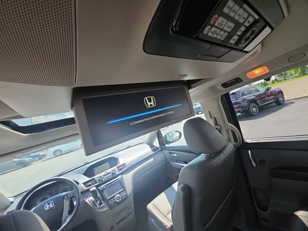 Used 2016 Honda Odyssey Touring Elite image 27