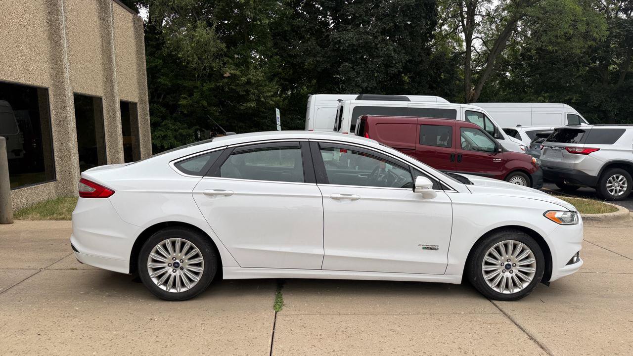 Used 2016 Ford Fusion Energi SE FWD image 8