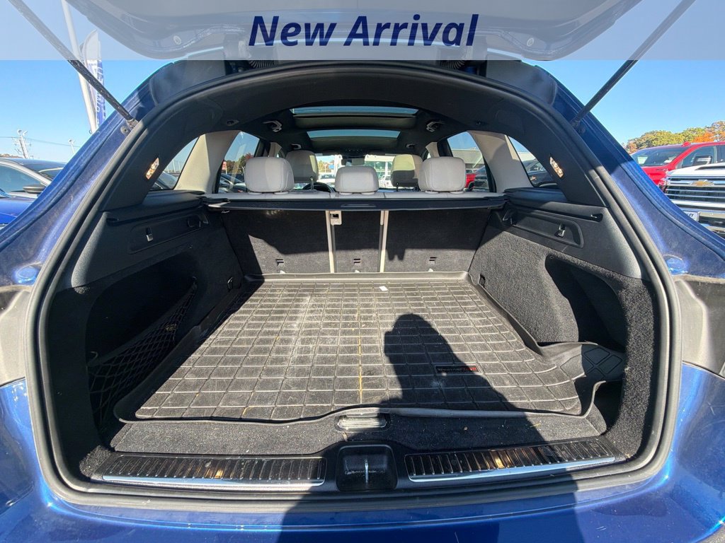 Used 2021 Mercedes-Benz GLC 300 4MATIC image 11
