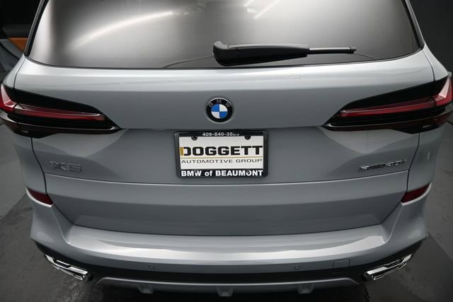 New 2026 BMW X5 sDrive40i w/ Executive Package RWD image 12