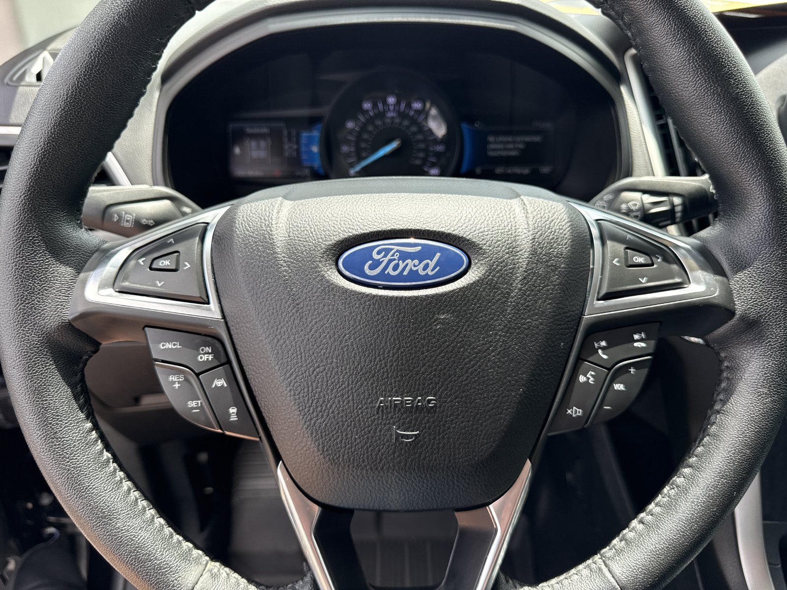 Certified 2022 Ford Edge SEL w/ Sport Appearance Package AWD/4WD image 35