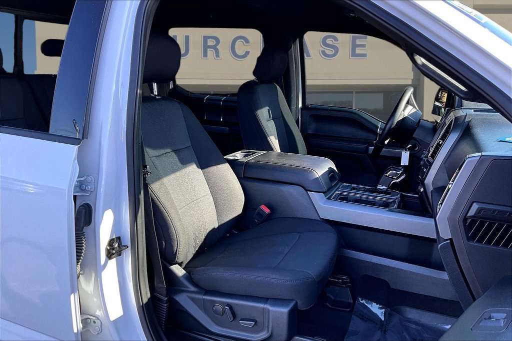 Used 2020 Ford F150 XLT w/ Equipment Group 302A Luxury AWD/4WD image 30