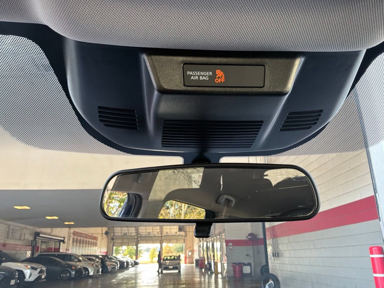 Used 2025 Nissan Rogue SV FWD image 19