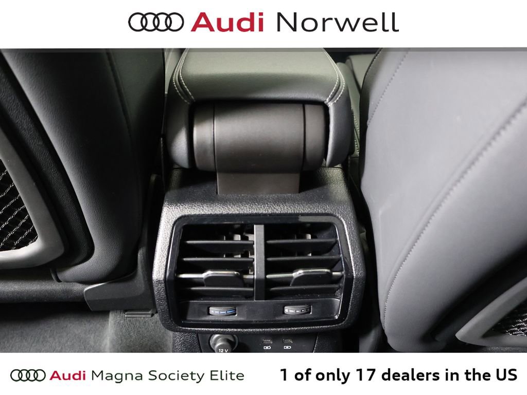 Used 2024 Audi Q3 2.0T Premium Plus image 25