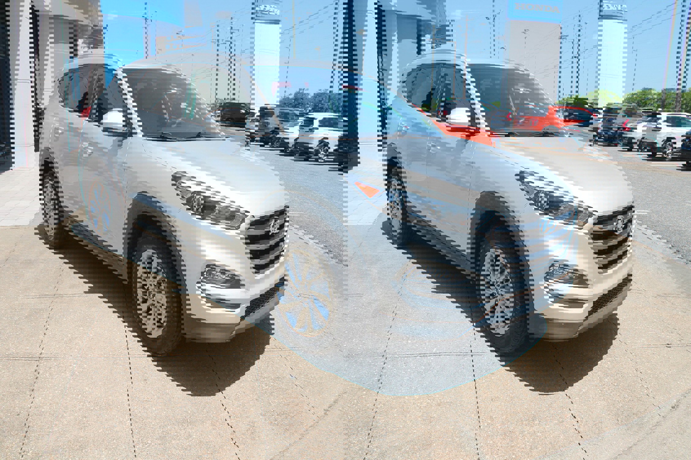 Used 2016 Hyundai Tucson SE w/ Option Group 02 image 1