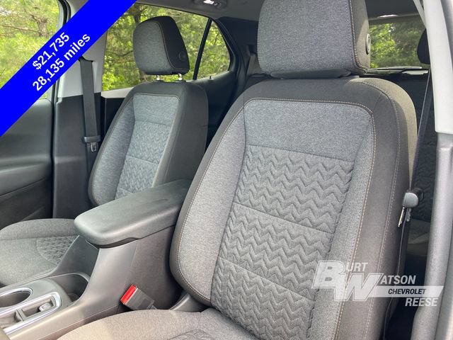 Used 2024 Chevrolet Equinox LT w/ LPO, Floor Liner Package FWD image 16
