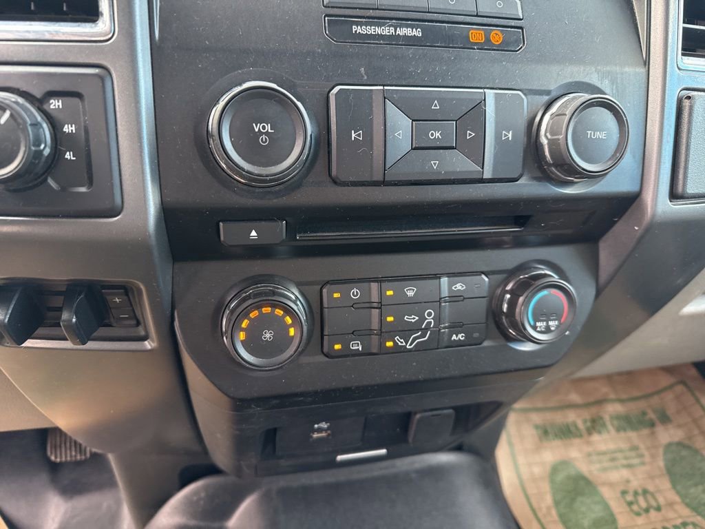 Used 2018 Ford F350 XLT image 32