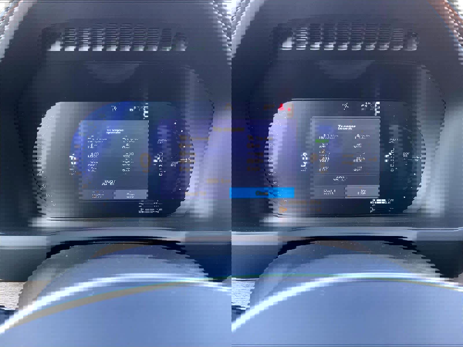 New 2026 Volvo XC90 T8 Plus w/ Protection Package image 19