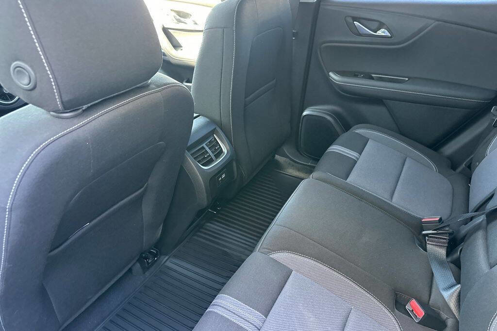 New 2026 Chevrolet Blazer LT w/ Convenience Package image 13