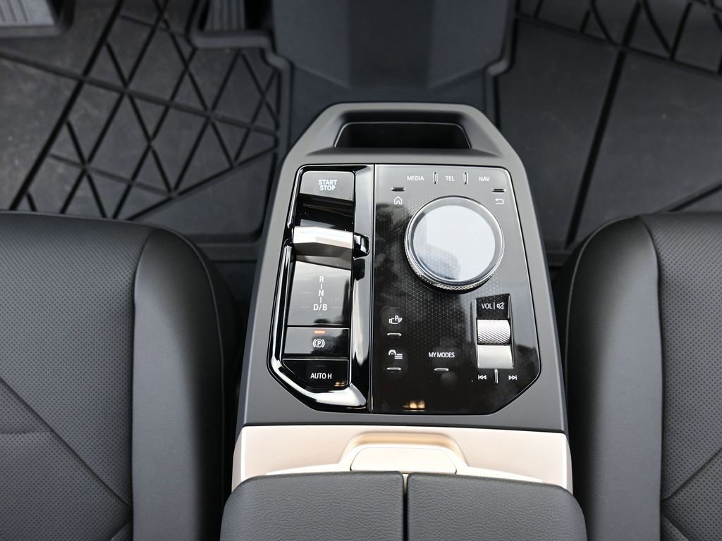 New 2026 BMW iX xDrive45 AWD/4WD image 12