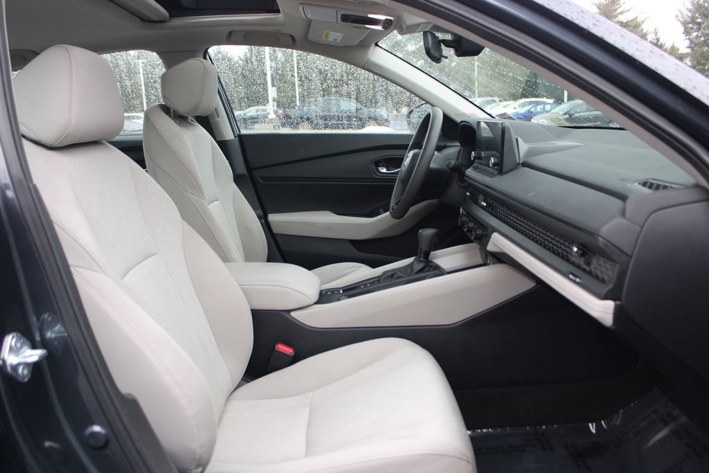 Certified 2024 Honda Accord EX image 13