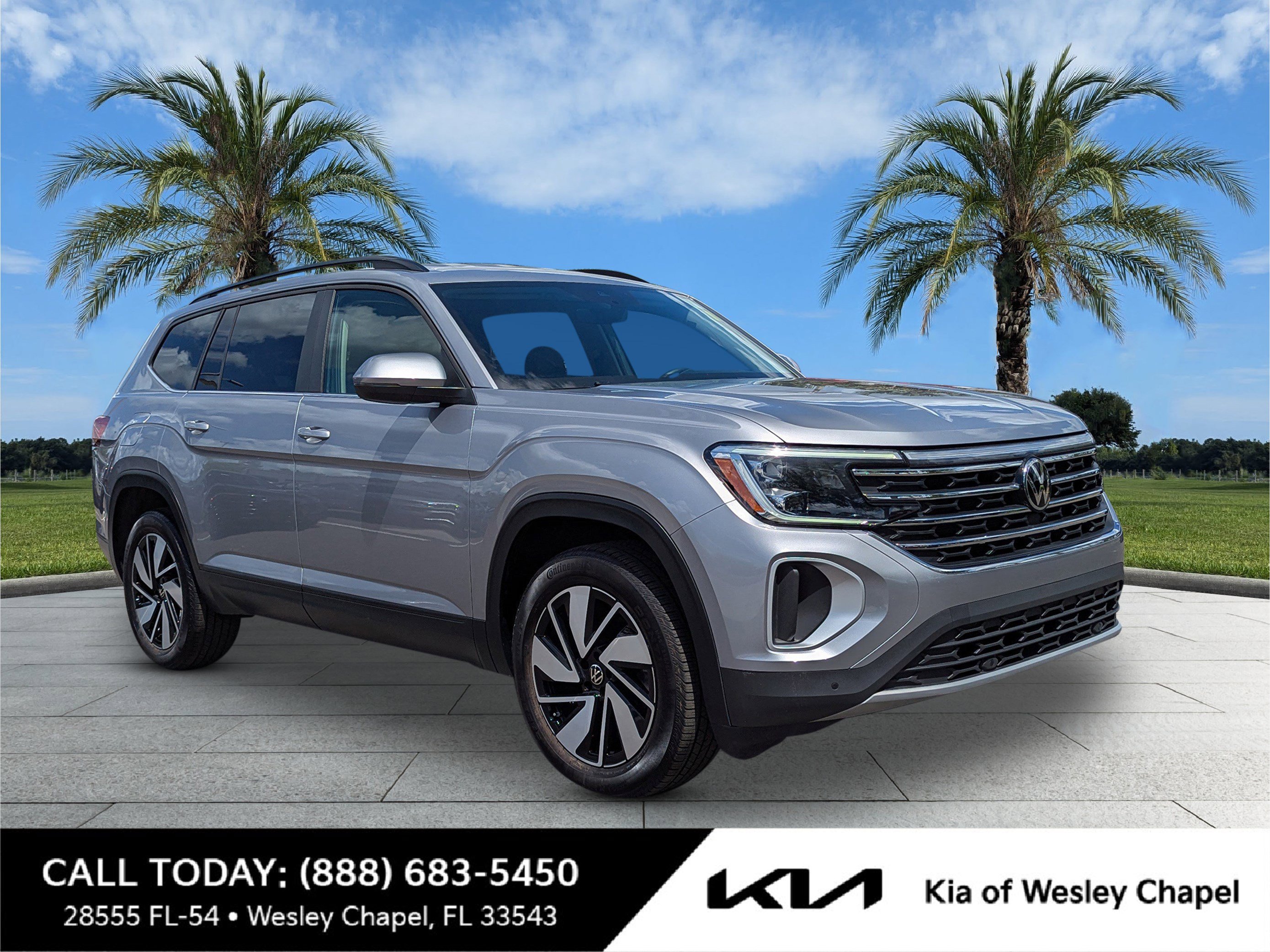 Used 2025 Volkswagen Atlas SE