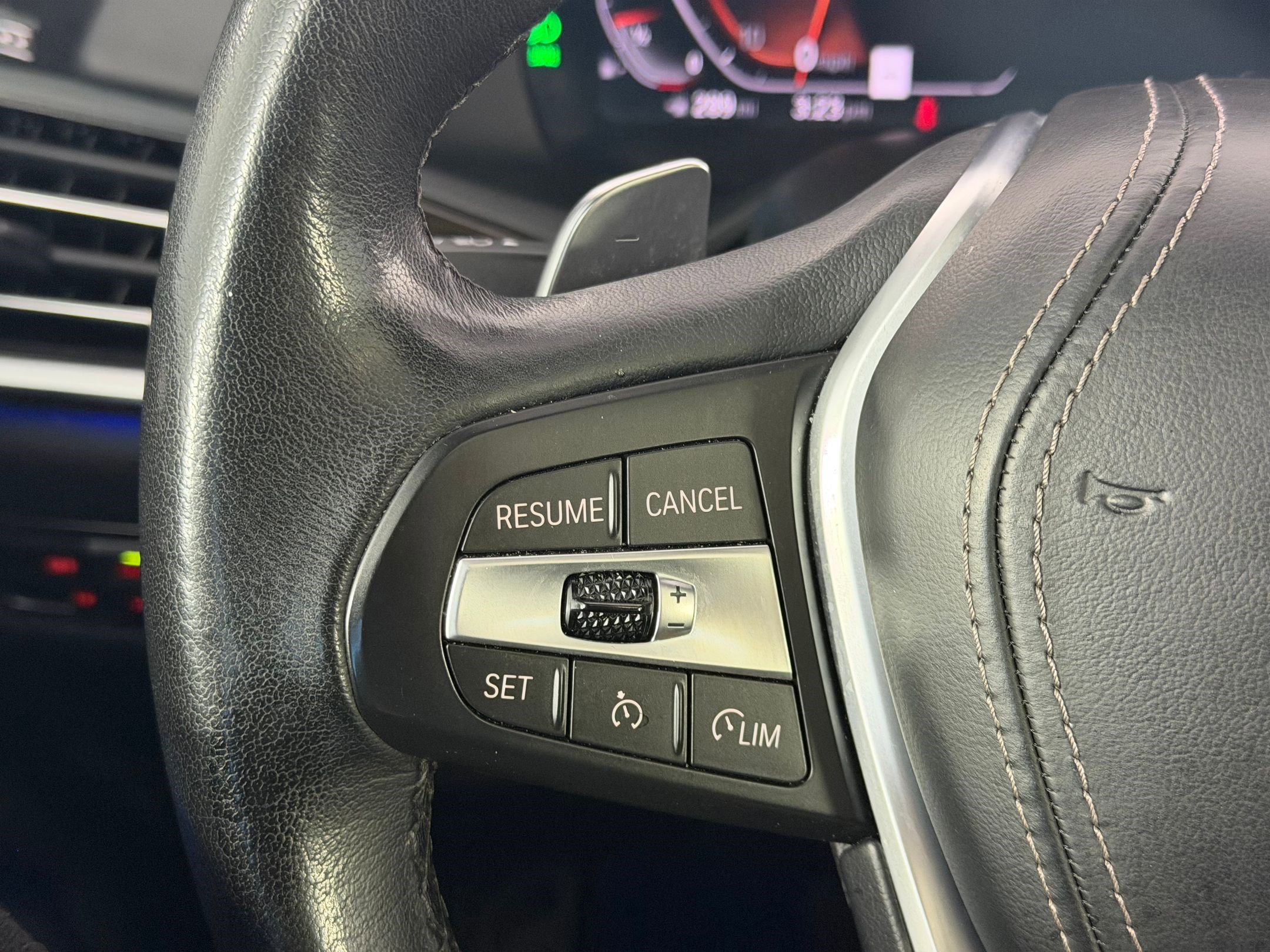 Used 2023 BMW X5 sDrive40i w/ Parking Assistance Package image 17