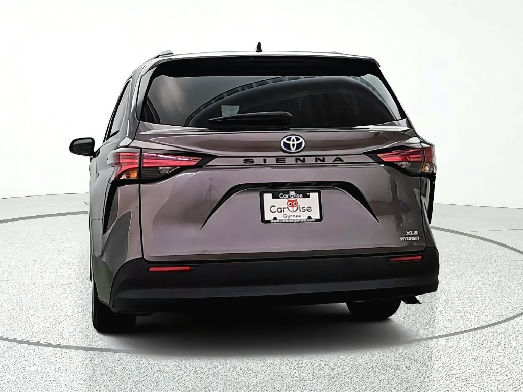 Used 2021 Toyota Sienna XLE w/ XLE Plus Package FWD image 6