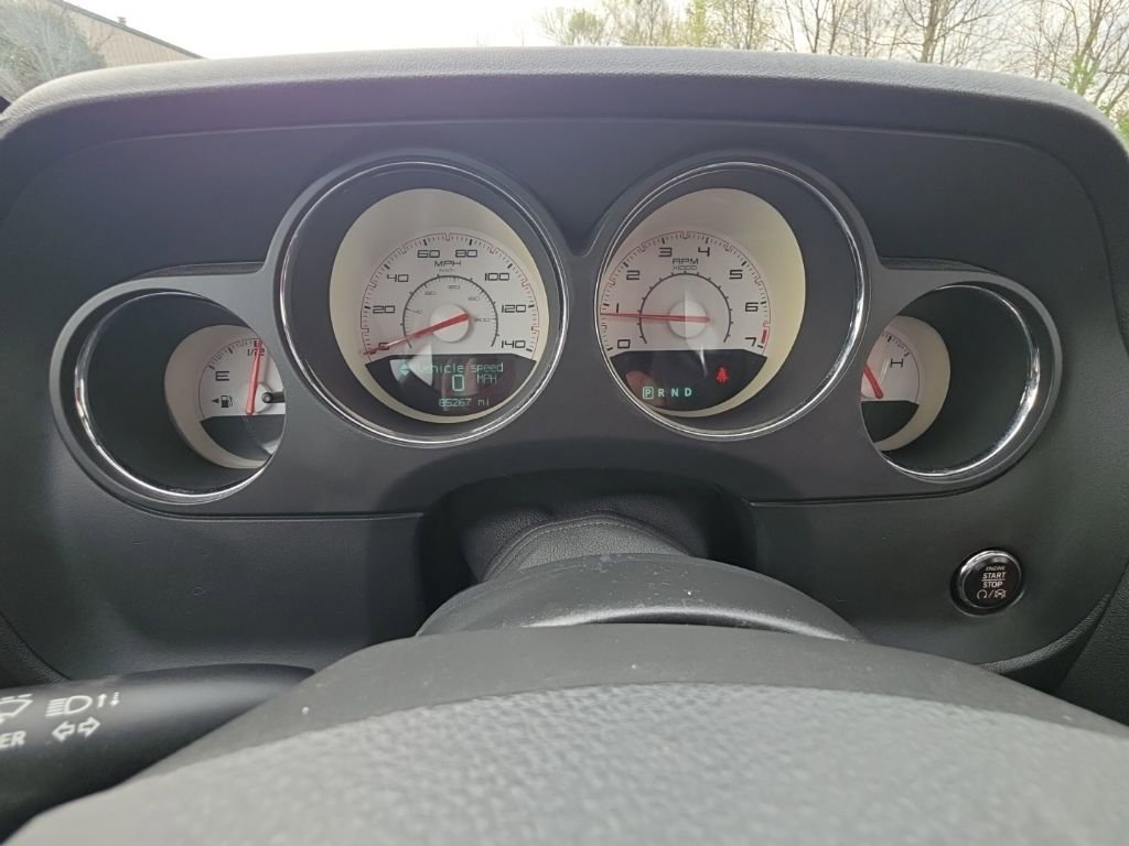Used 2014 Dodge Challenger SXT Plus image 20