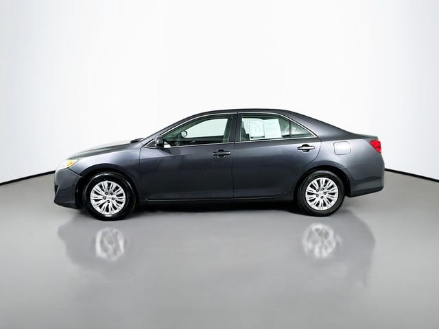 Used 2014 Toyota Camry L image 5