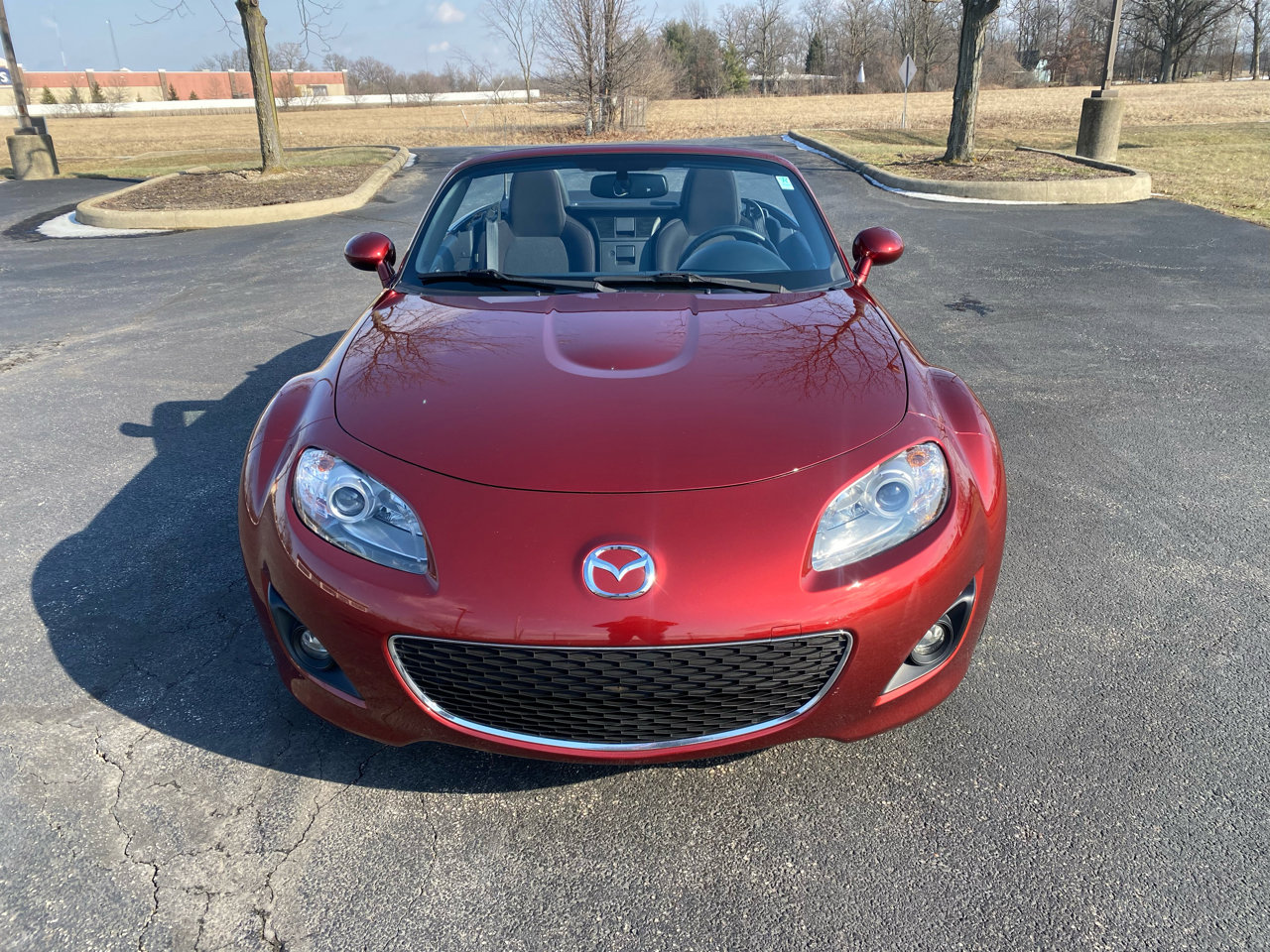 Used 2009 MAZDA MX-5 Miata Touring image 3