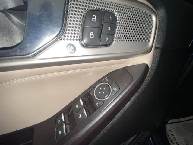 Used 2020 Ford Explorer Limited RWD image 13