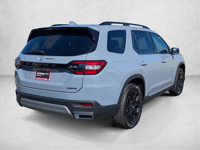 New 2025 Honda Pilot Touring video 2