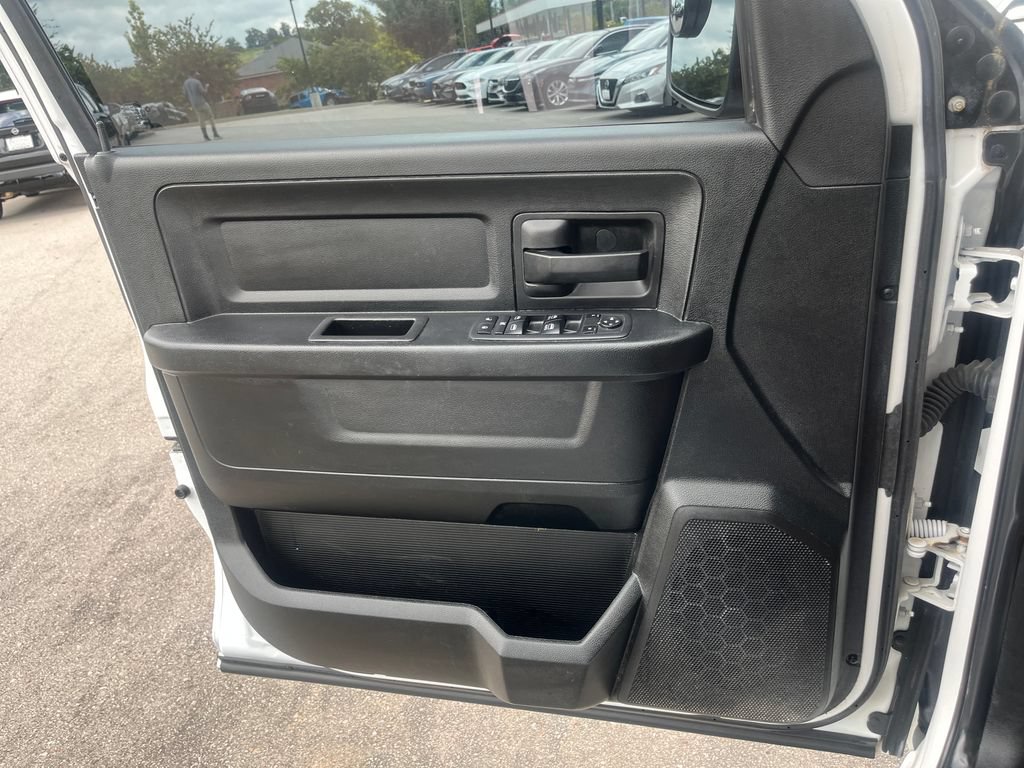 Used 2018 RAM 1500 Express w/ Express Value Package AWD/4WD image 10
