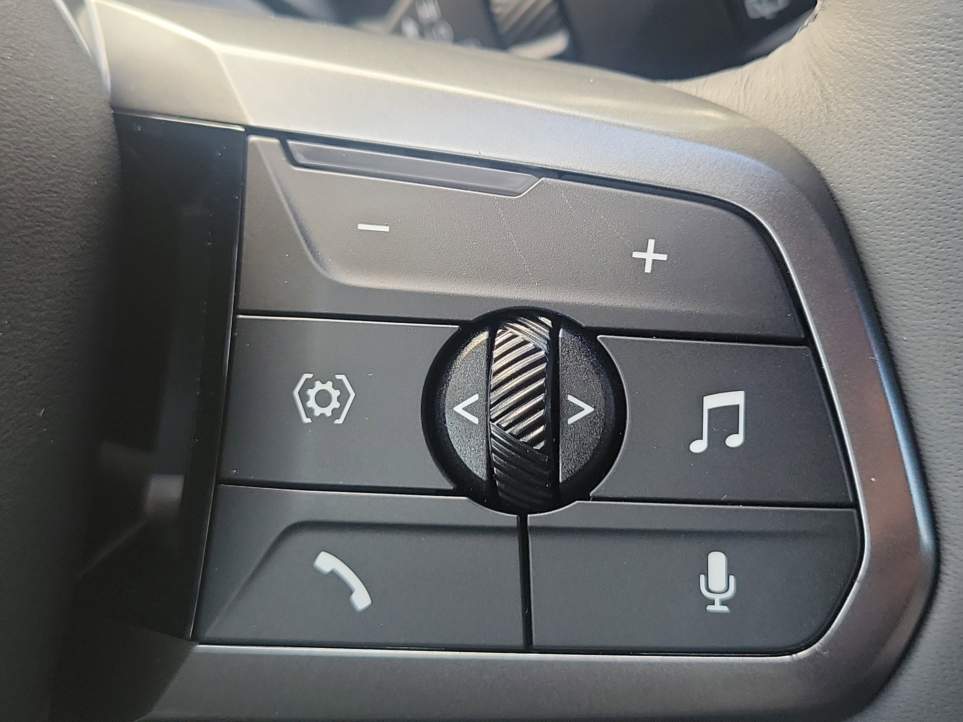 New 2026 BMW iX xDrive60 image 26