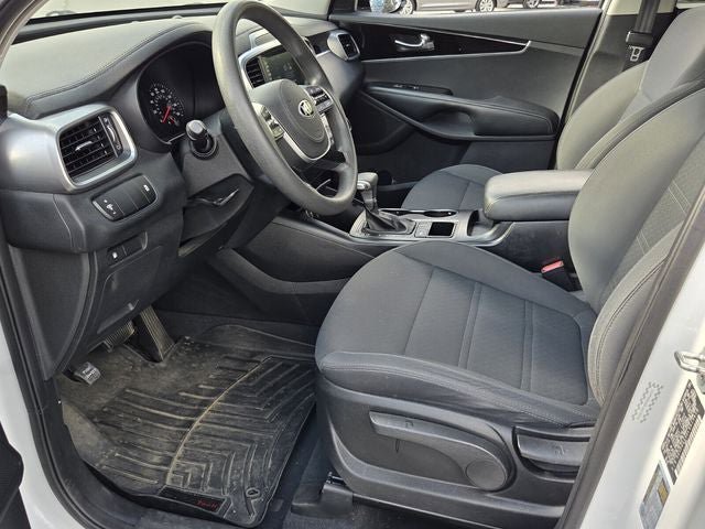 Used 2020 Kia Sorento FWD V6 image 16
