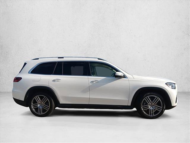 Used 2024 Mercedes-Benz GLS 450 4MATIC image 4
