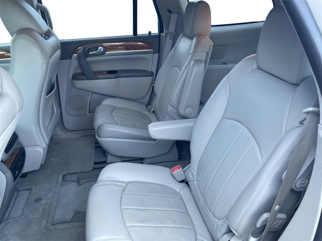 Used 2012 Buick Enclave Premium image 25
