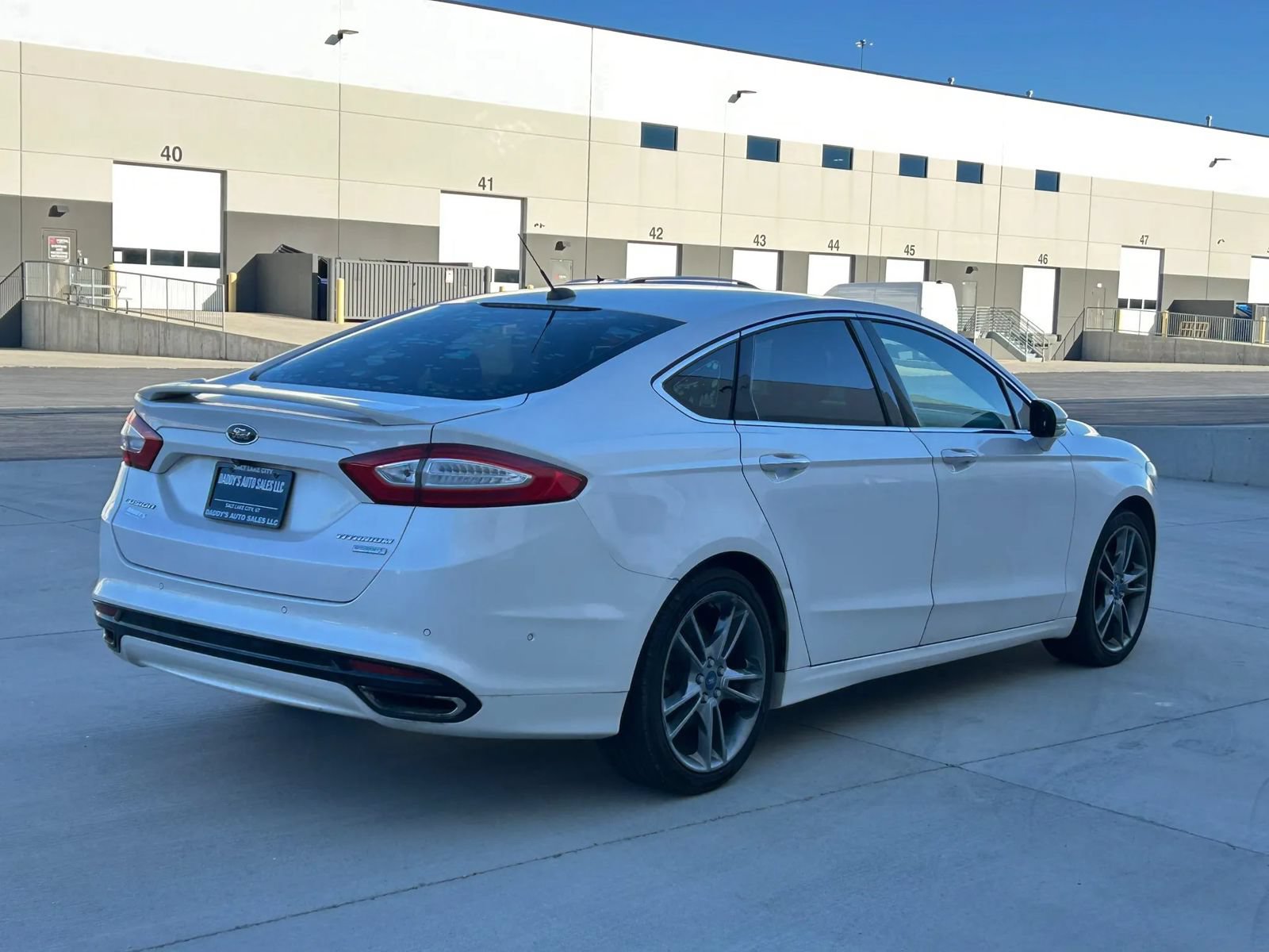 Used 2013 Ford Fusion Titanium w/ Titanium Driver Assist Pkg FWD image 5