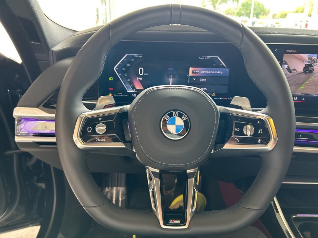 Used 2025 BMW 740i xDrive AWD/4WD image 18