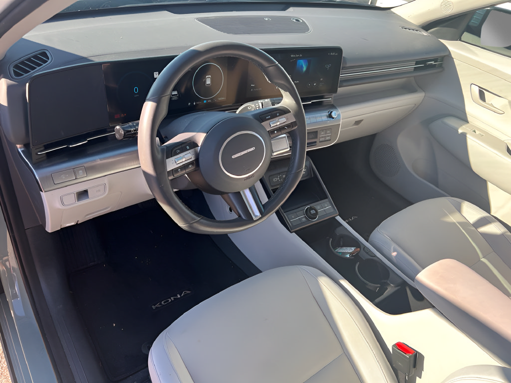 Used 2024 Hyundai Kona SEL FWD image 16